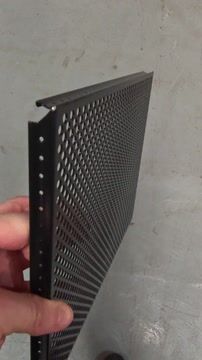 Tablette extérieure perforée – compatible avec USM Haller