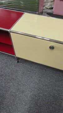 Lowboard USM Haller crème avec abattant