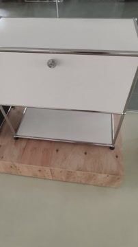 Meuble USM Haller blanc pur avec abattant